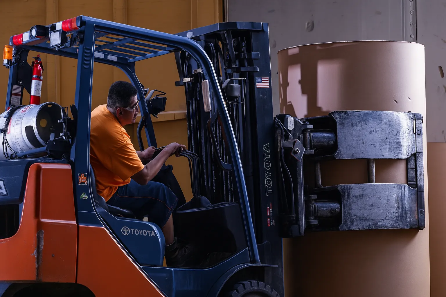 Rail-Served Warehousing Advantages for Manufacturers Managing Heavy Freight